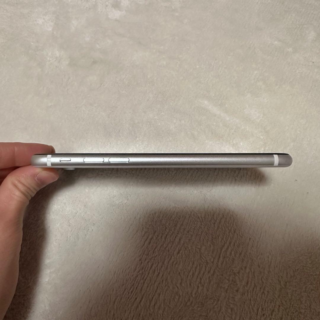 【バッテリー100%】iPhone SE2 64GB ホワイト SIMフリー