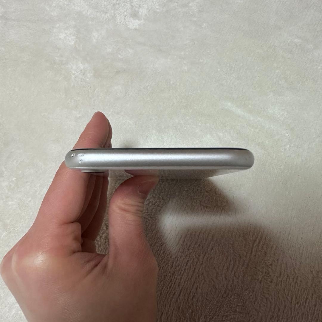 【バッテリー100%】iPhone SE2 64GB ホワイト SIMフリー