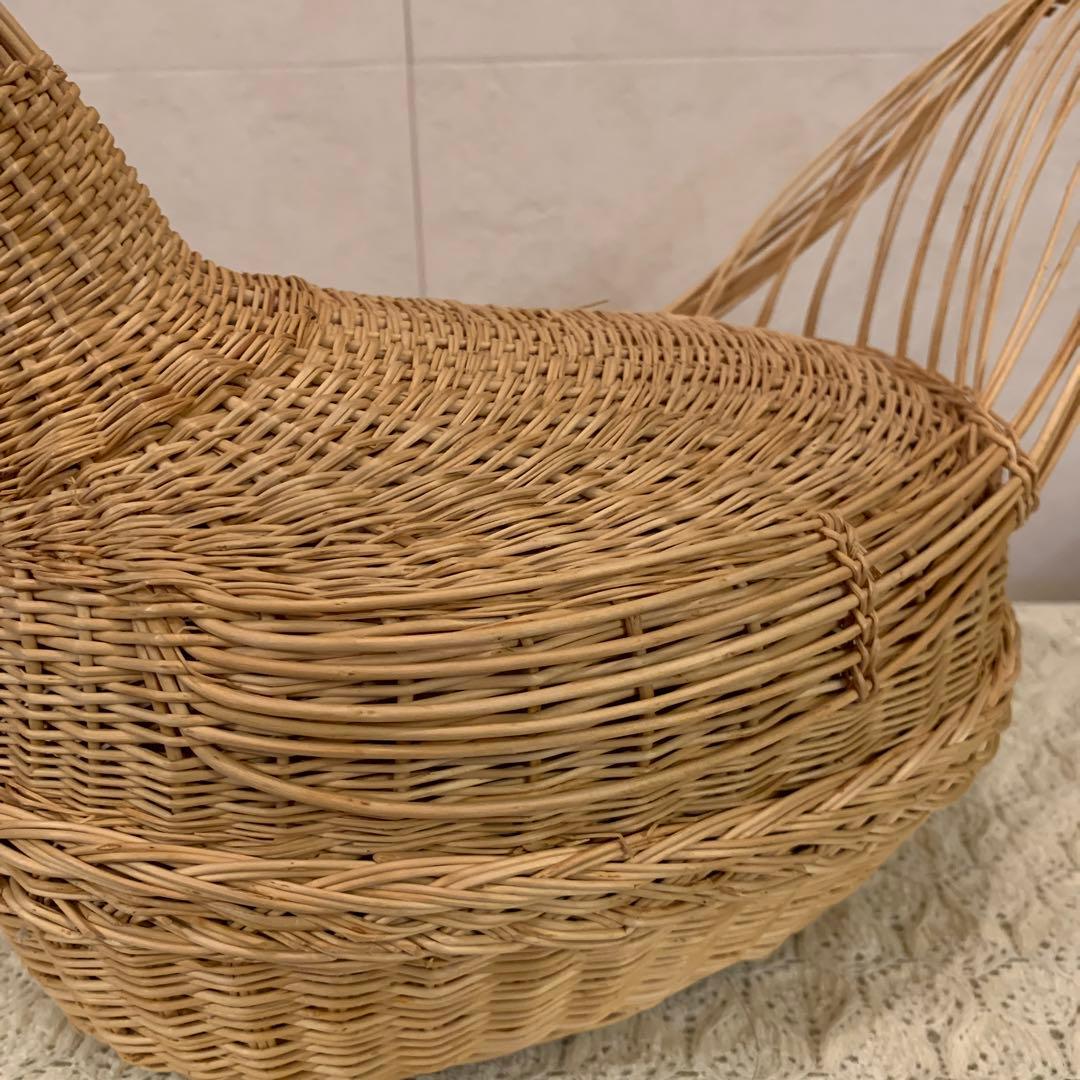 ニワトリ　籐　カゴ　かご　籠　バスケット