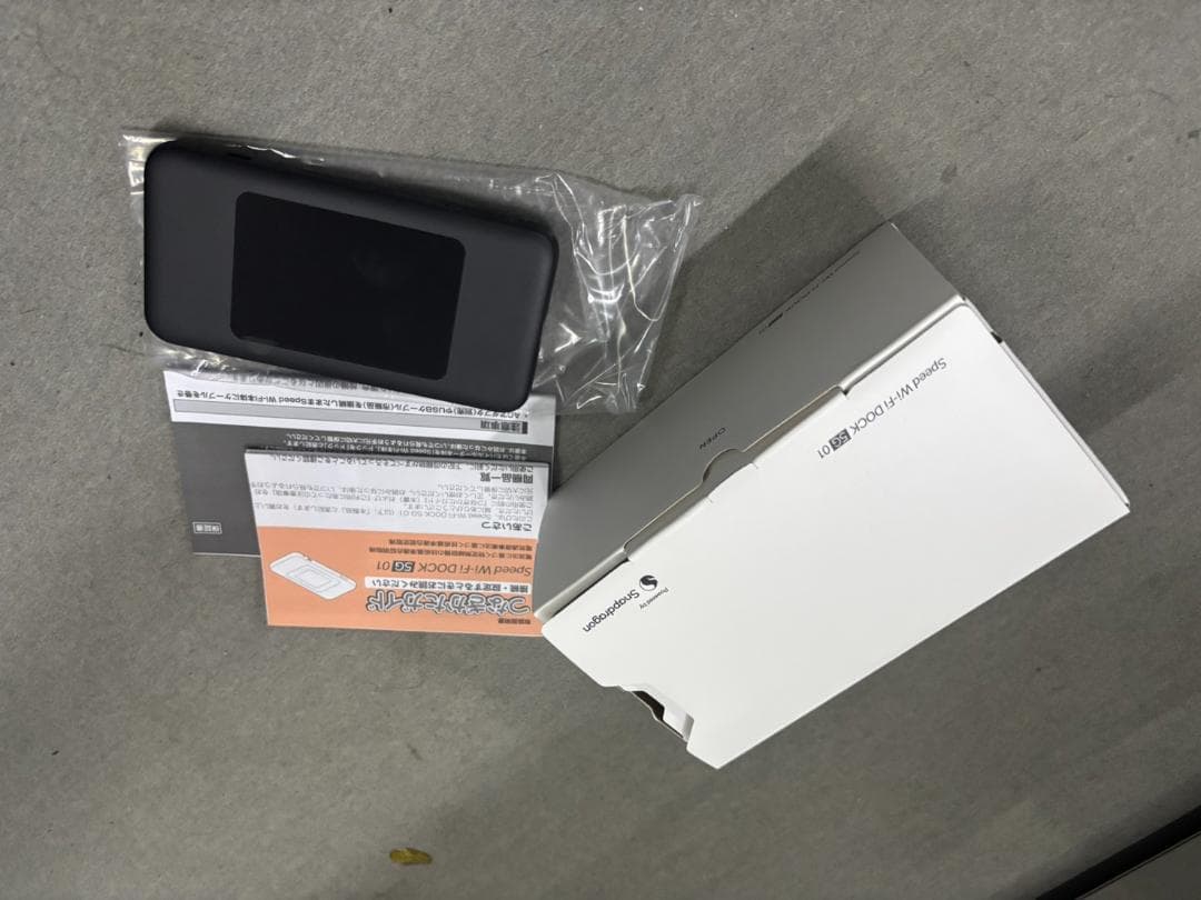 Speed Wi-Fi DOCK 5G 01 本体のみ（箱・説明書有）