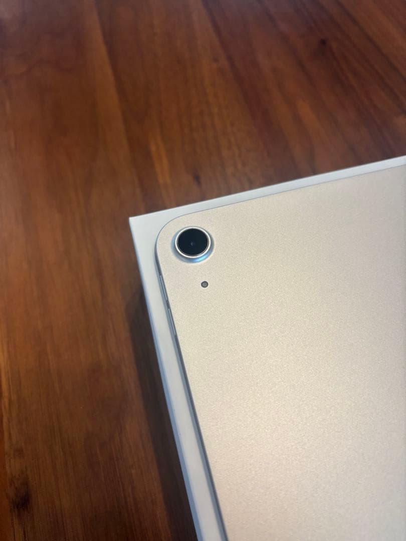 で*。様 【超美品】iPad Air 第5世代 64GB スターライト Wi-F