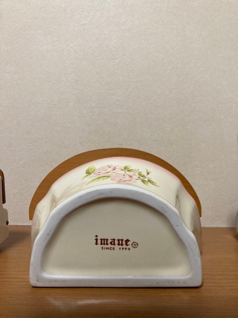 イマン  ローズバスケット