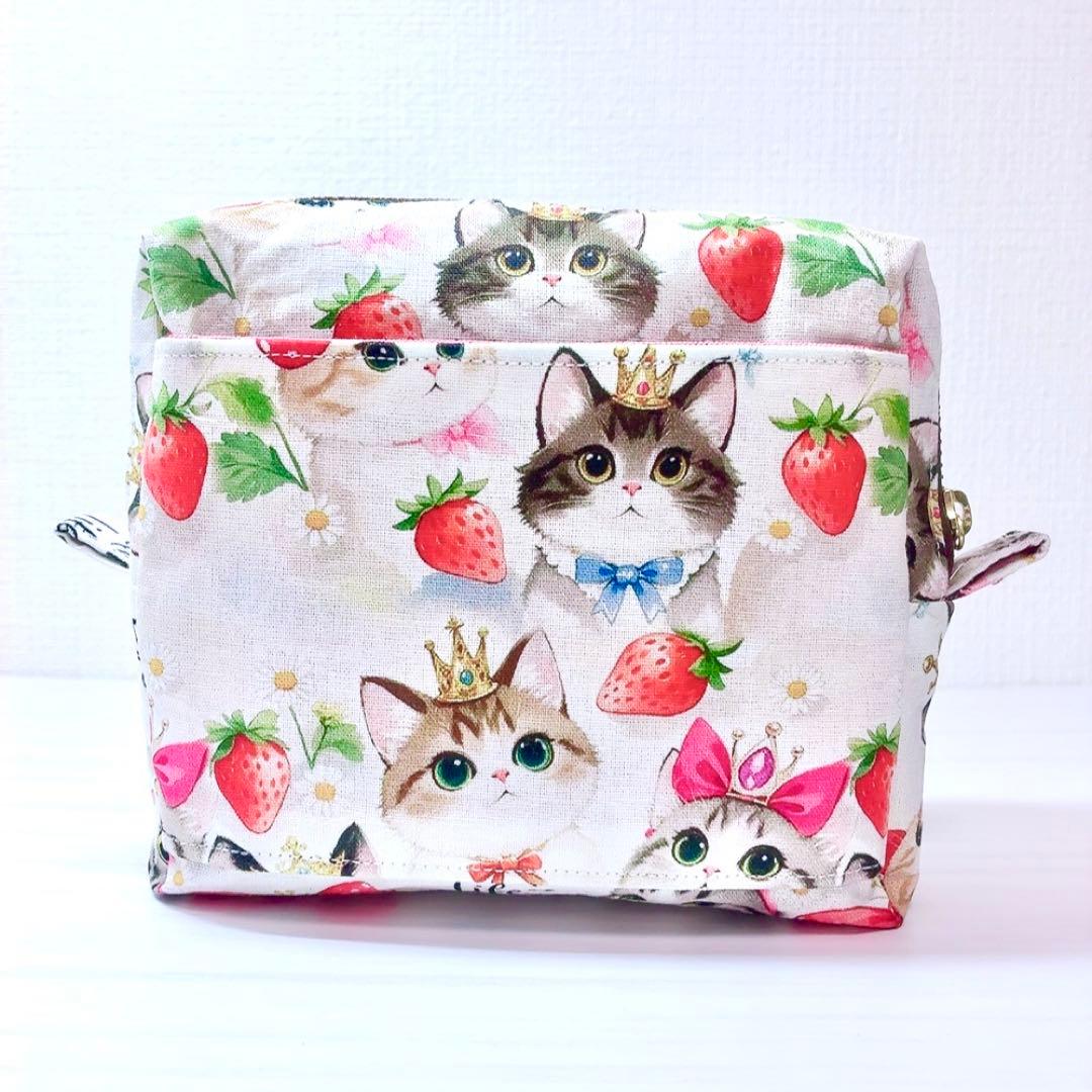 ★k.k★ ハンドメイドポーチ 猫柄 A477