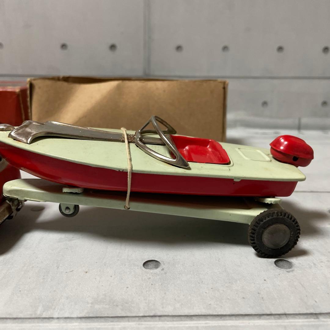 ブリキステーションワゴンボートトレーラー