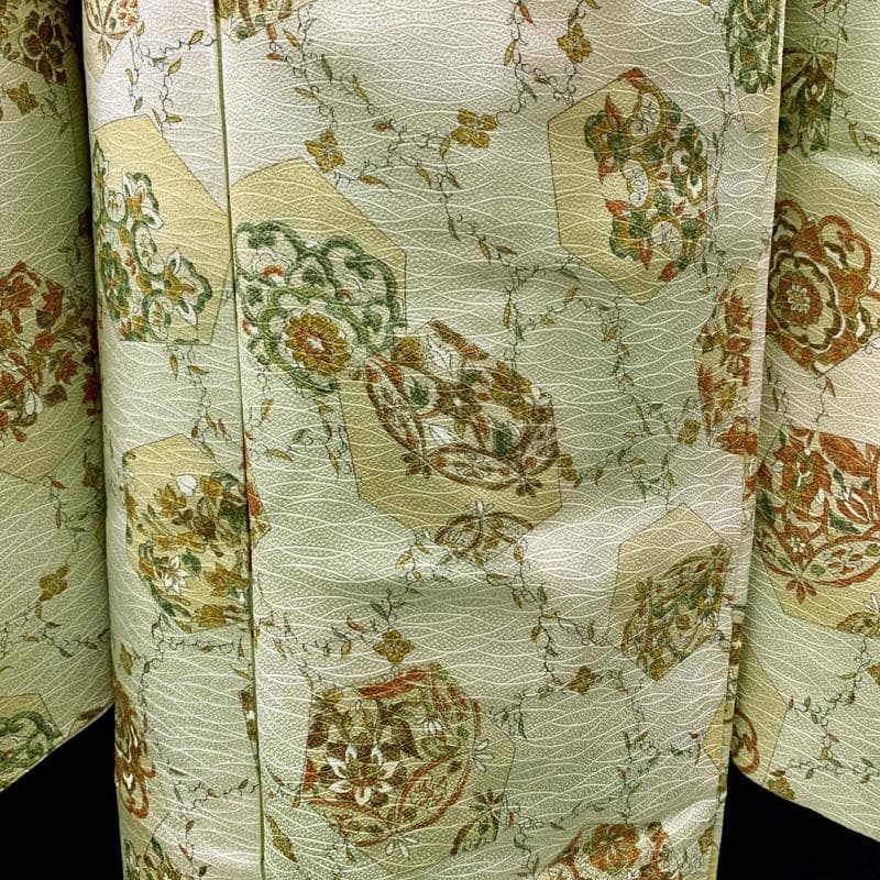 512ag61□七五三 七歳 女児 着物&袋帯&長襦袢 金彩 亀甲 メロン色□