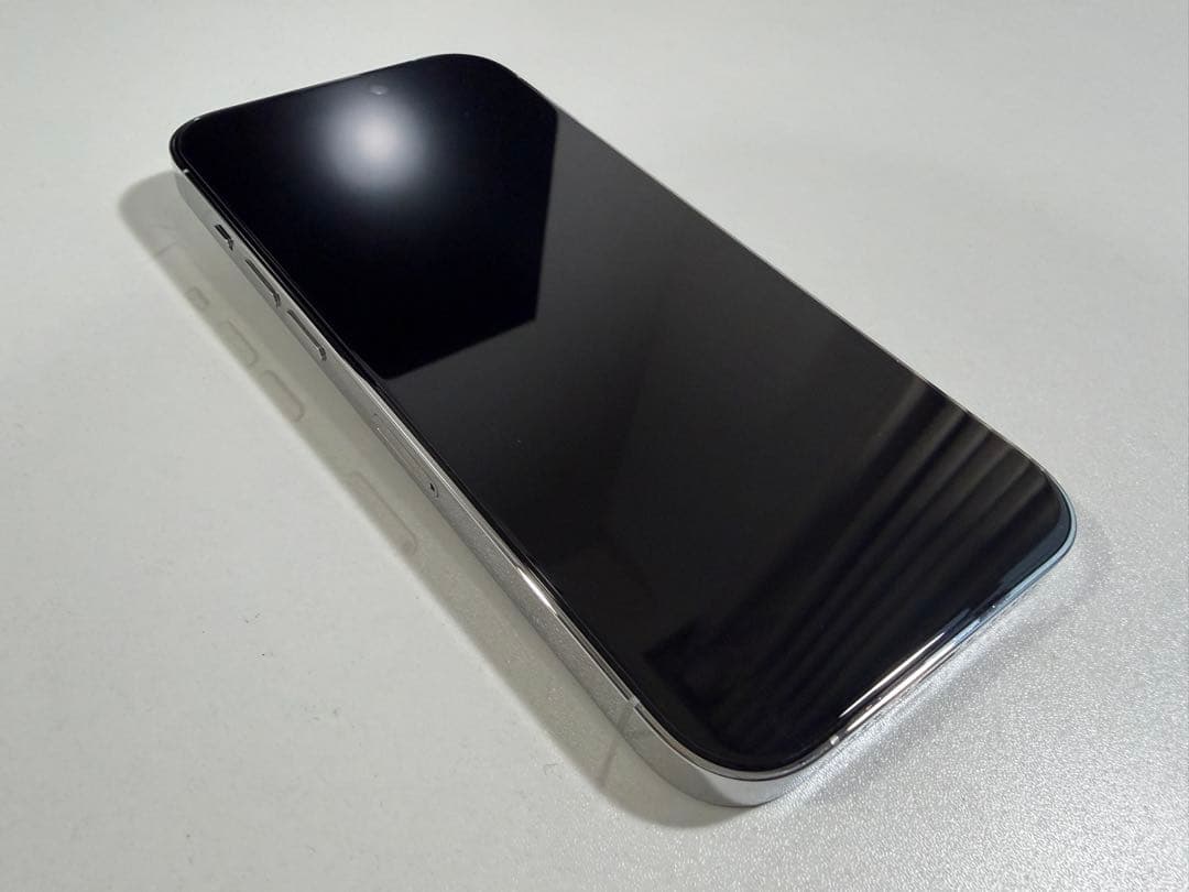 【美品】Apple iPhone 14 Pro 256gシルバー 本体