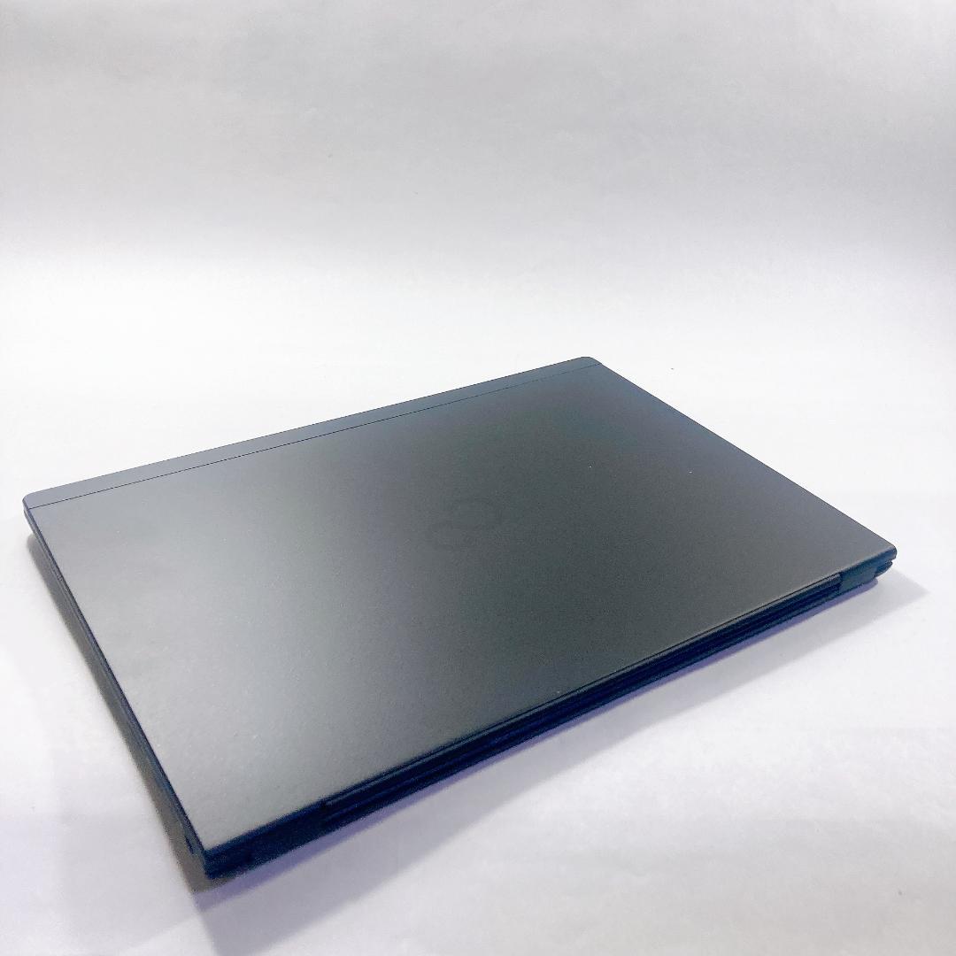 w105✨美品/超軽量 /Office付/事務作業に快適！✨すぐ使えるノートPC