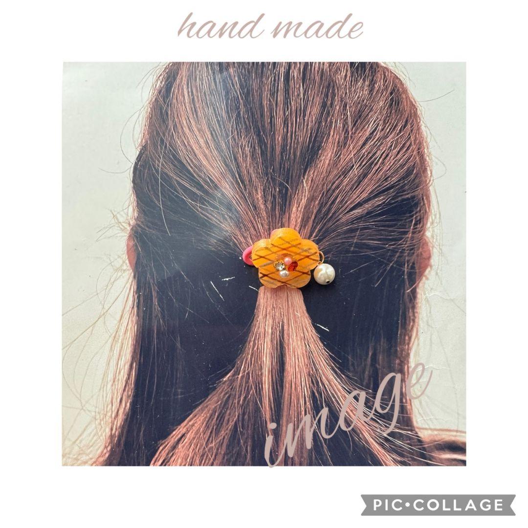 メグえもん様お取り置き№4056 お花型チェック柄レジンヘアゴム