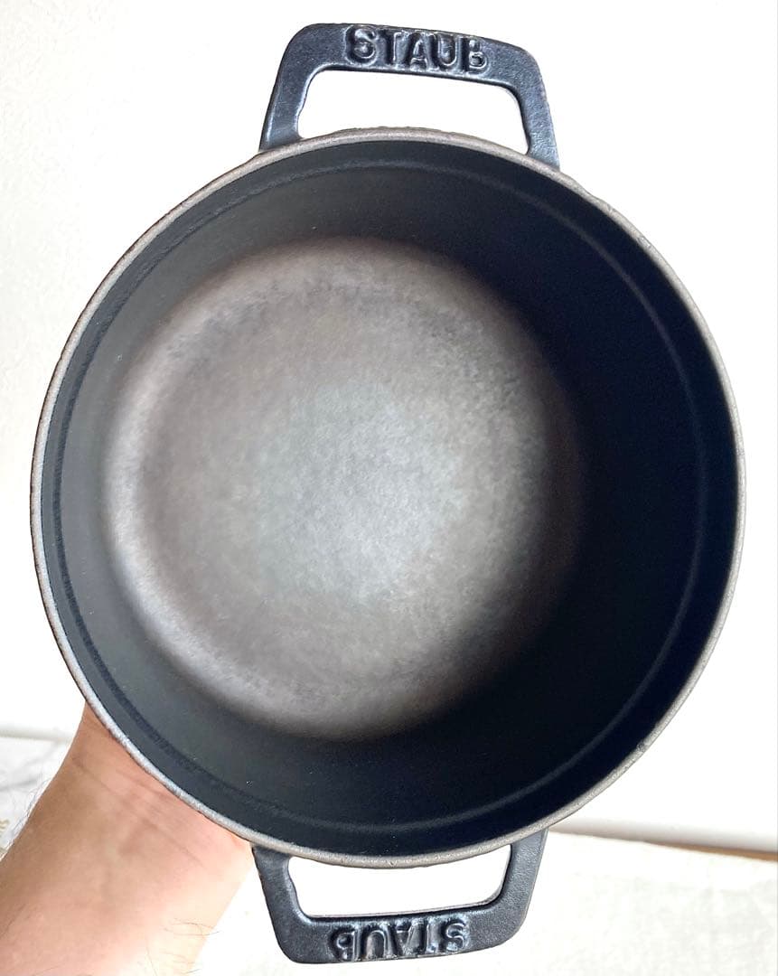 美品 18cm ストウブ ブラック ピコココット ラウンド staub 鉄鍋