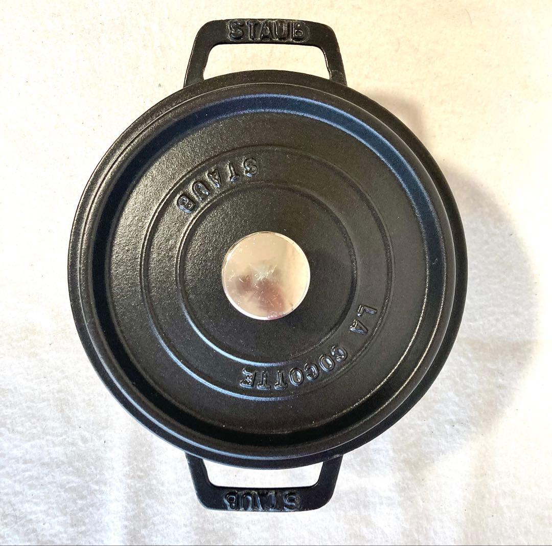 美品 18cm ストウブ ブラック ピコココット ラウンド staub 鉄鍋