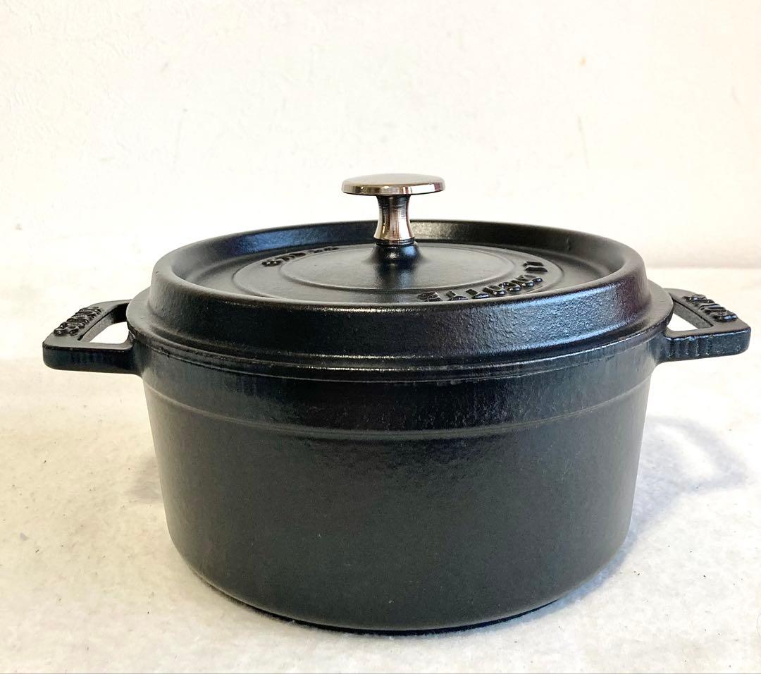 美品 18cm ストウブ ブラック ピコココット ラウンド staub 鉄鍋