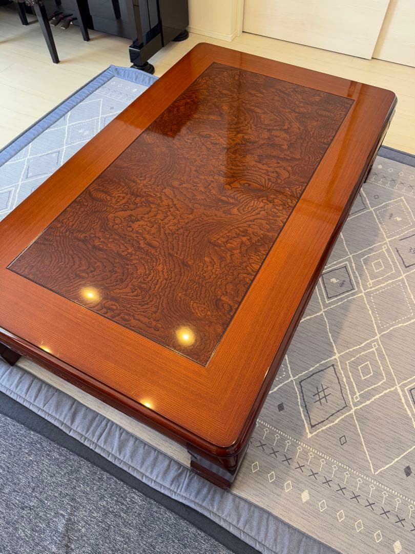 木製彫刻入り座卓こたつ　ダークブラウン