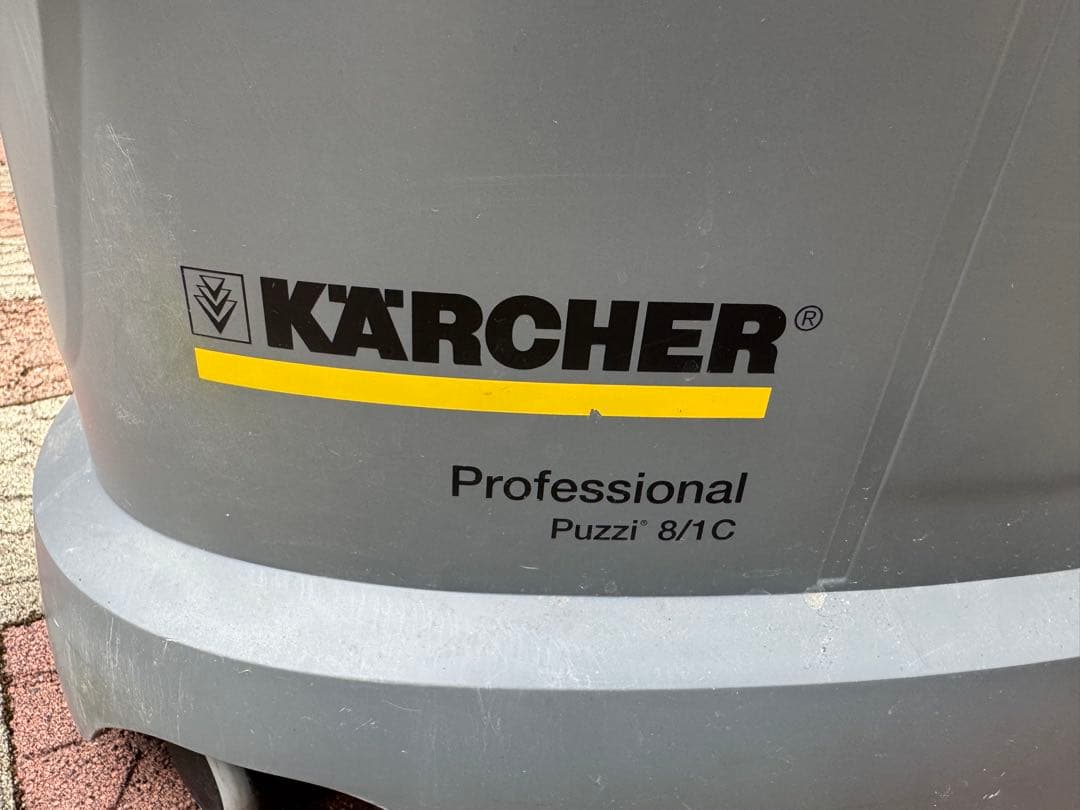 KÄRCHER Puzzi 8/1 C スチームクリーナー 本体