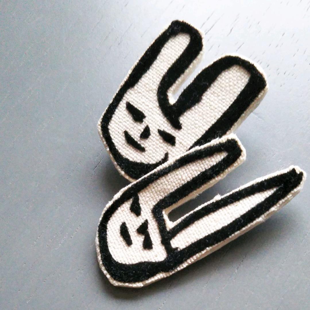 ⑧17ミナペルホネン ハンドメイド ブローチアクセサリー