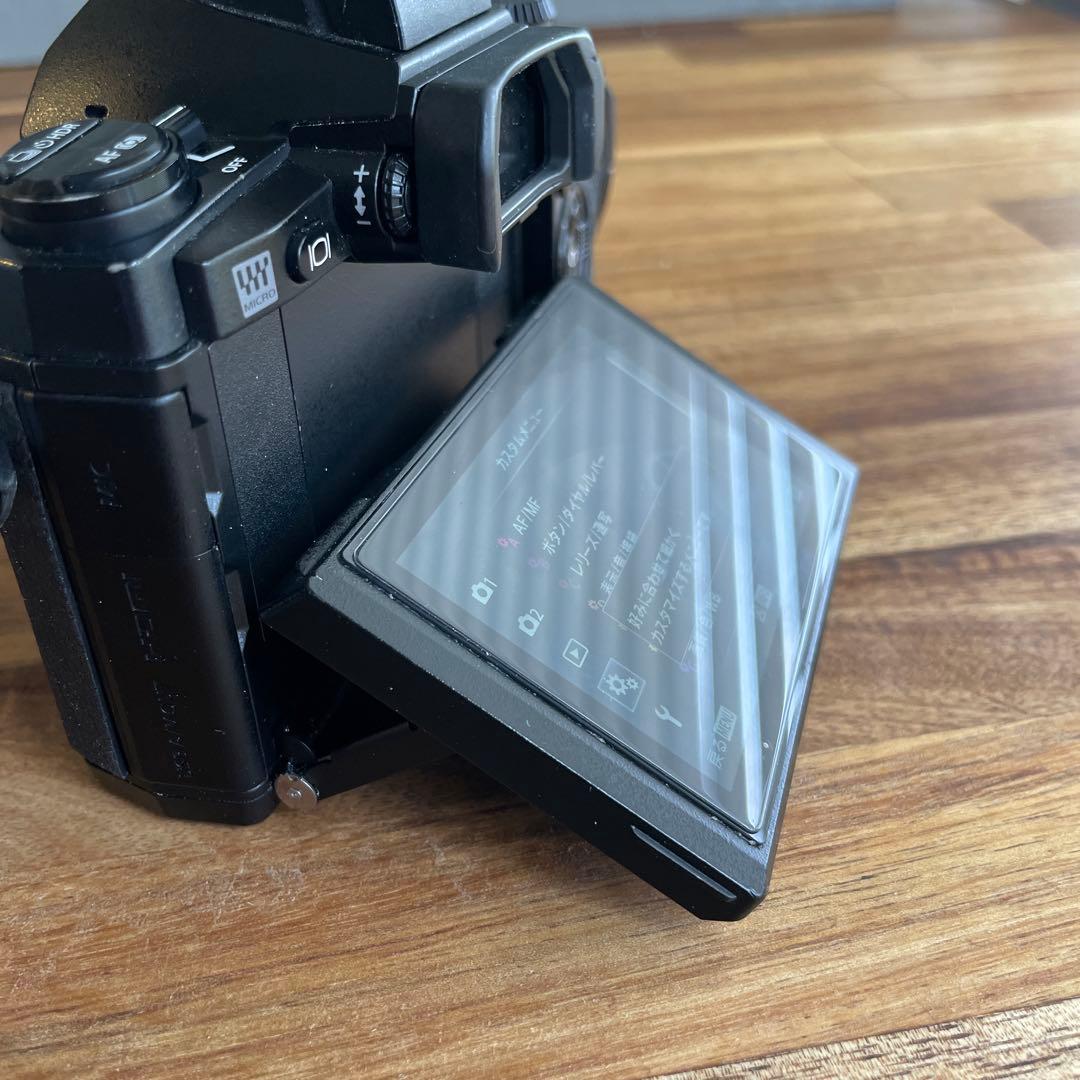 OLYMPUS OM-D E-M1 ミラーレス一眼カメラ