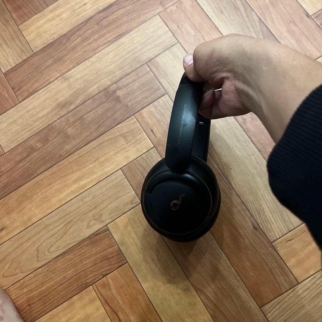 黒 ワイヤレスヘッドホン オーバーイヤー