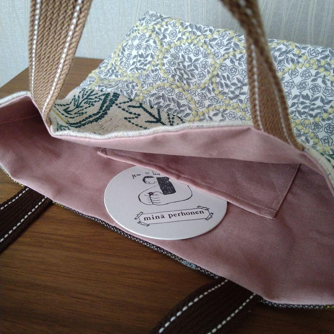 new❁ 刺繍生地のお散歩バッグ chouchou☆ミナペルホネン ハンドメイド