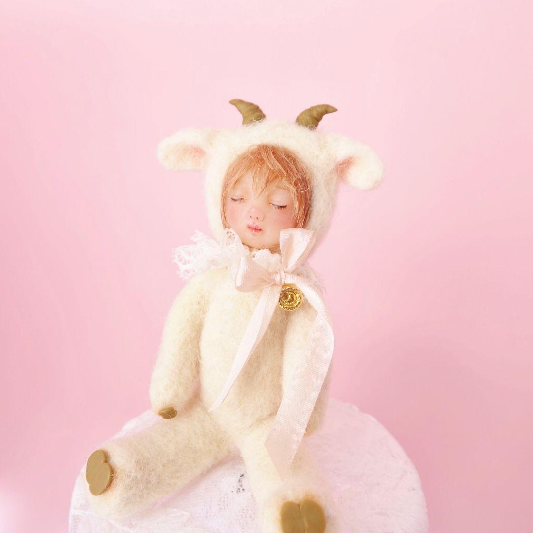 ✢羊毛フェルト　ヤギ着ぐるみドール■アートドール 創作人形　ハンドメイド