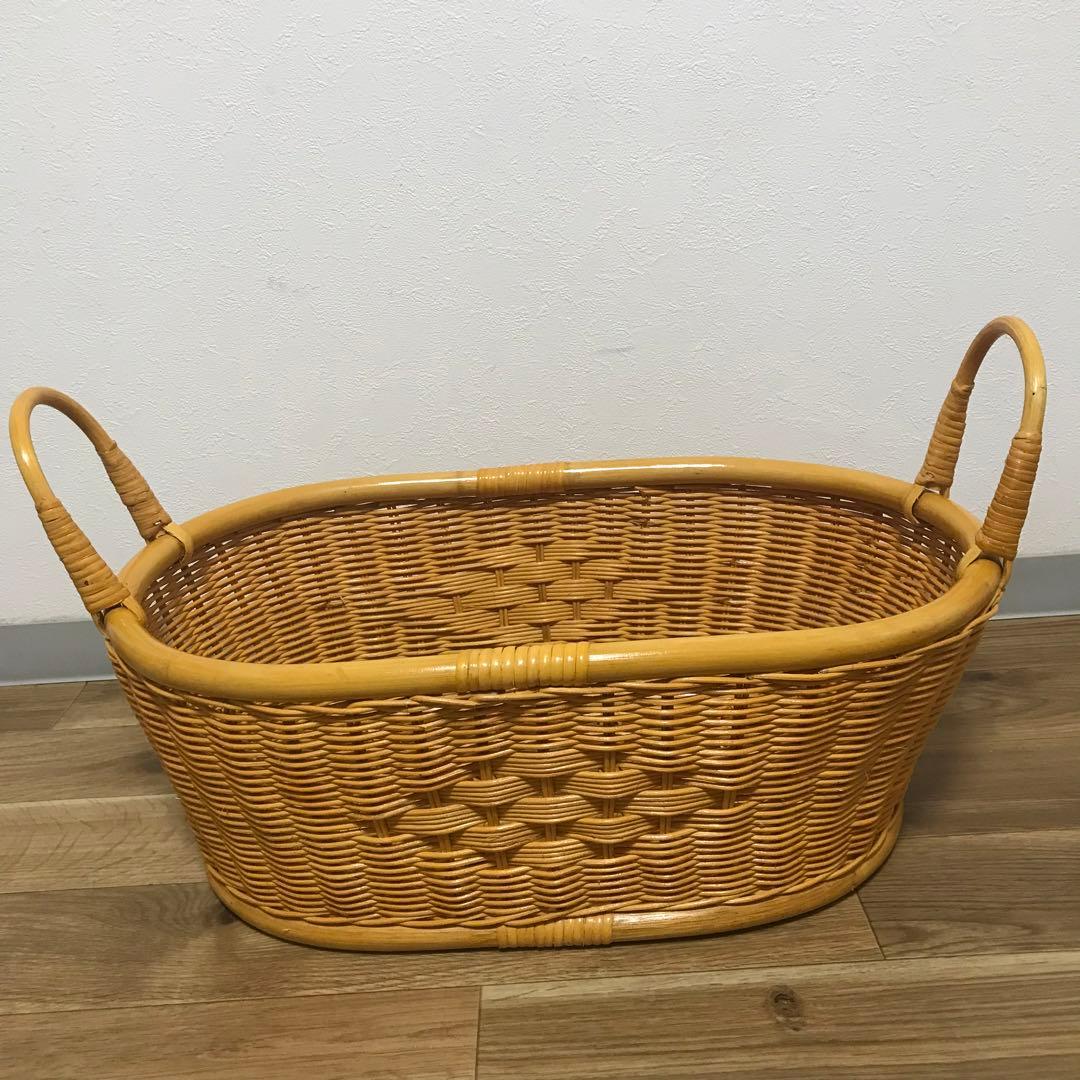 土日限定⭐️お値引き中⭐️籐ランドリーバスケット　籐カゴ　ラタンバスケット　大きめ