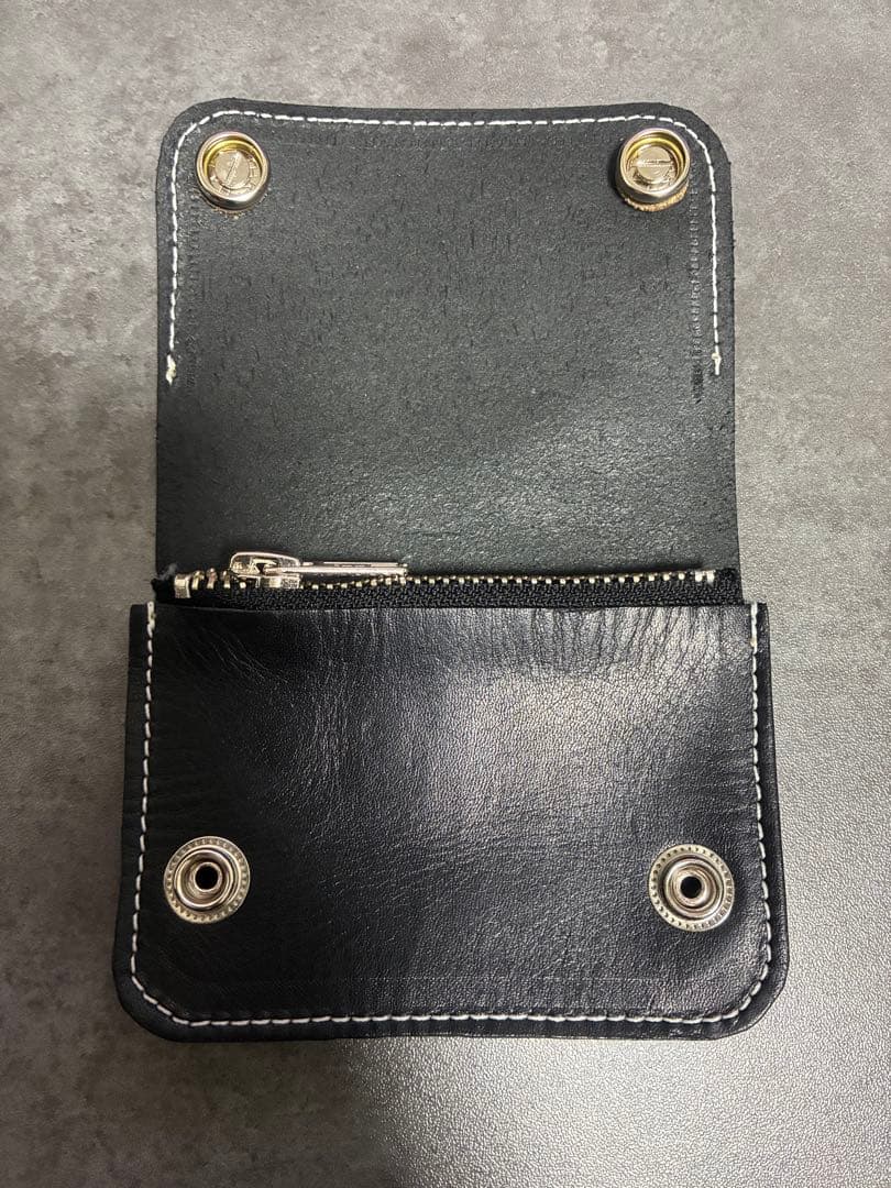 トラッカーウォレットショートサイズクロスボールコンチョ