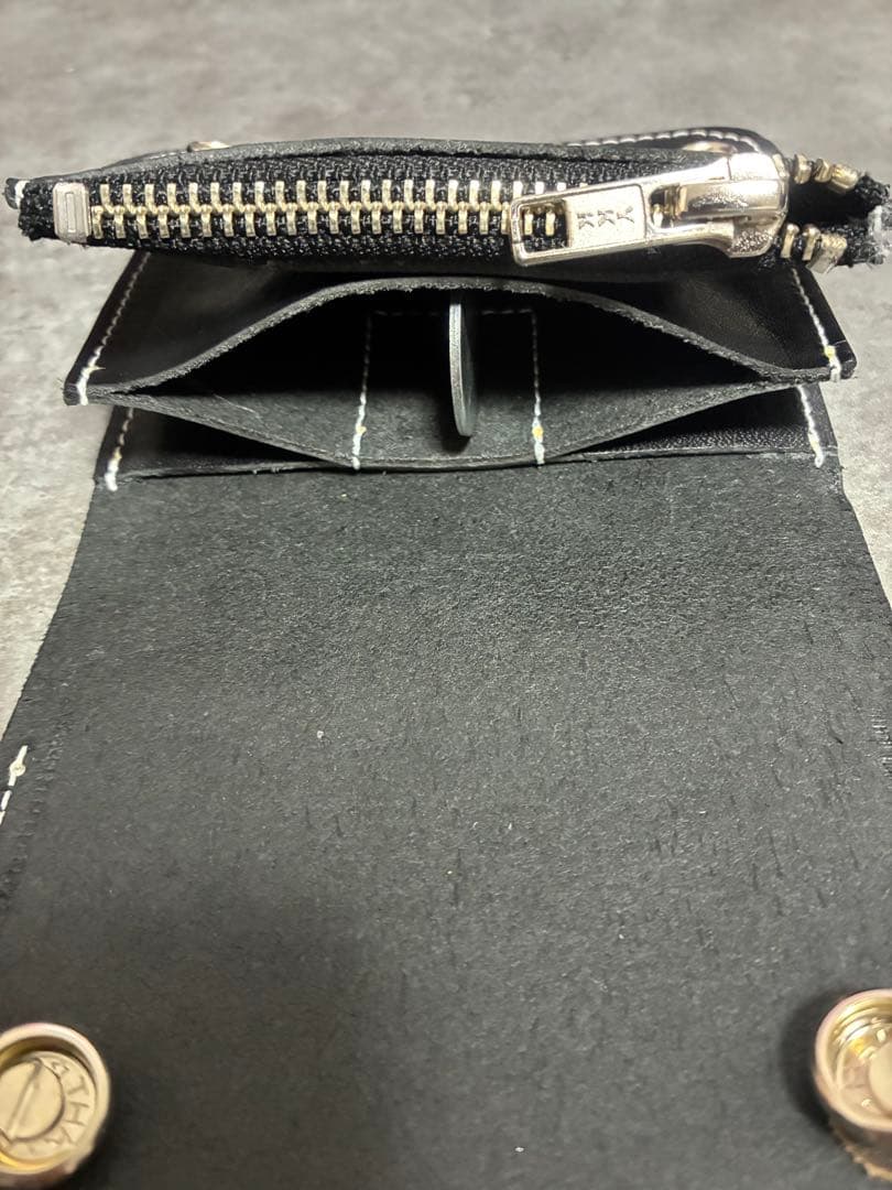 トラッカーウォレットショートサイズクロスボールコンチョ