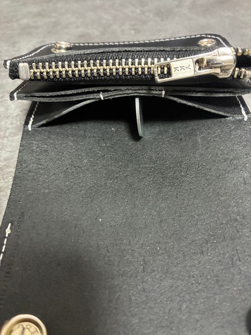 トラッカーウォレットショートサイズクロスボールコンチョ