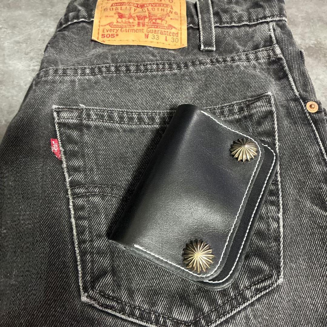 トラッカーウォレットショートサイズクロスボールコンチョ