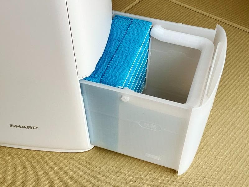 シャープ加湿器 HV-R75（加熱気化式）