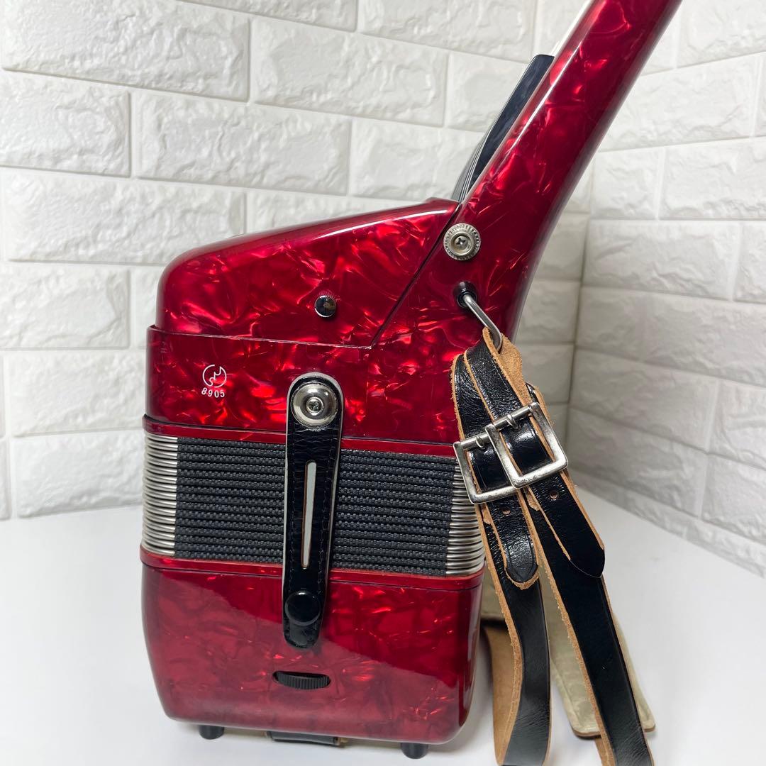 【使用感の少ない美品/動作確認済み】YAMAHA ３２鍵盤 アコーディオン