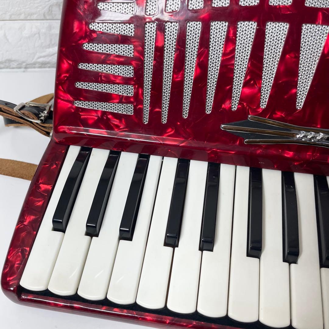 【使用感の少ない美品/動作確認済み】YAMAHA ３２鍵盤 アコーディオン