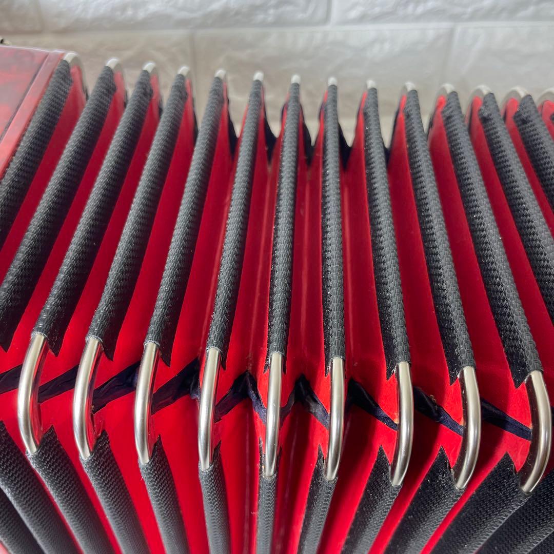 【使用感の少ない美品/動作確認済み】YAMAHA ３２鍵盤 アコーディオン