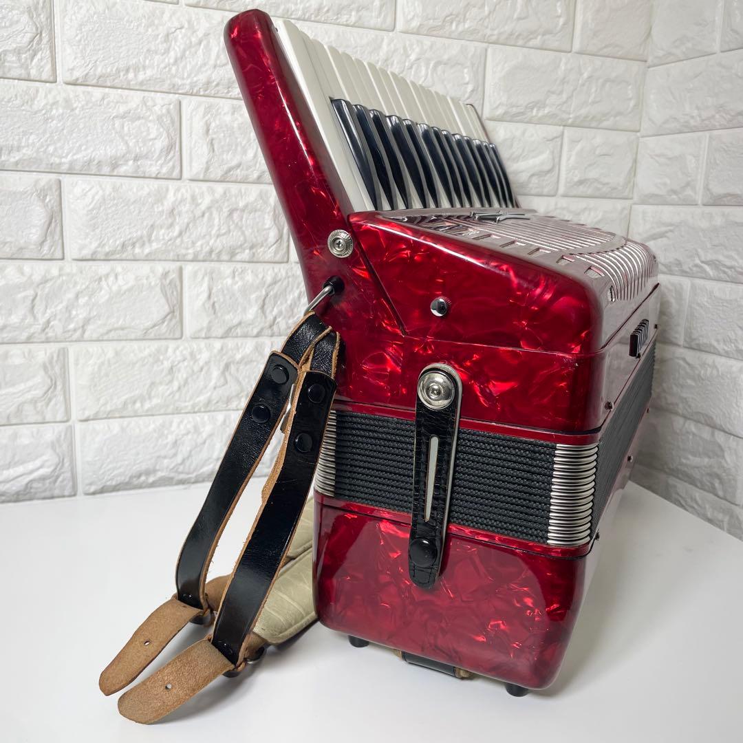 【使用感の少ない美品/動作確認済み】YAMAHA ３２鍵盤 アコーディオン