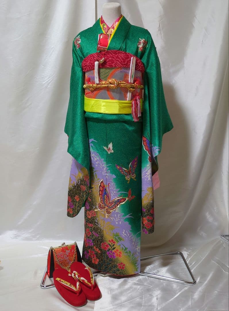 七五三７歳用 緑色着物 金通し　勝山かんざしセット付き