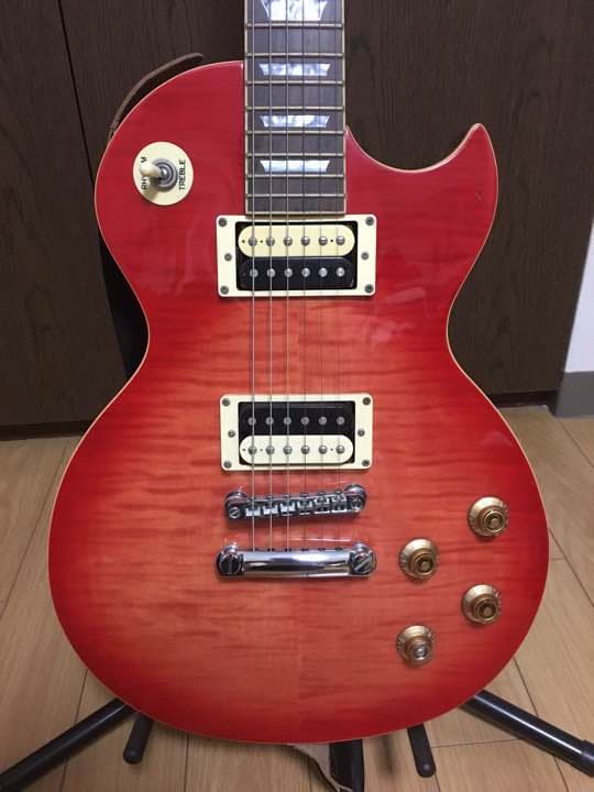 【エレキギター】 スタンド 、ストラップ、チューナー、シールド付き！