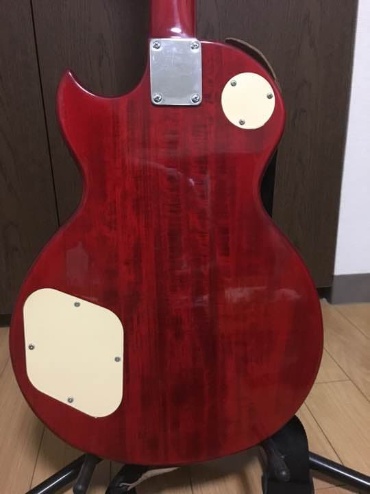 【エレキギター】 スタンド 、ストラップ、チューナー、シールド付き！