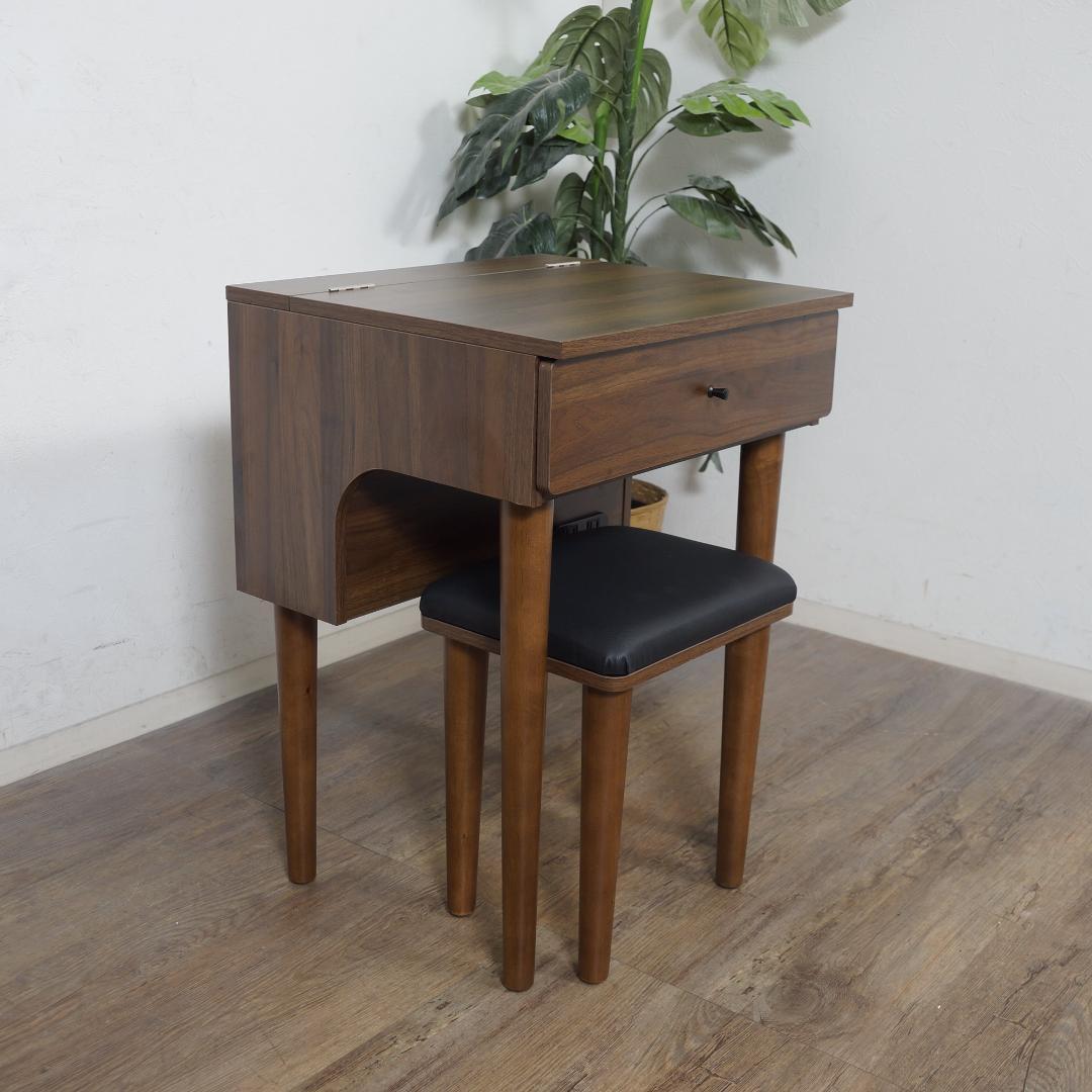 【新品・未使用】　北欧調　　ドレッサー＆チェアー　デスク　2WAY