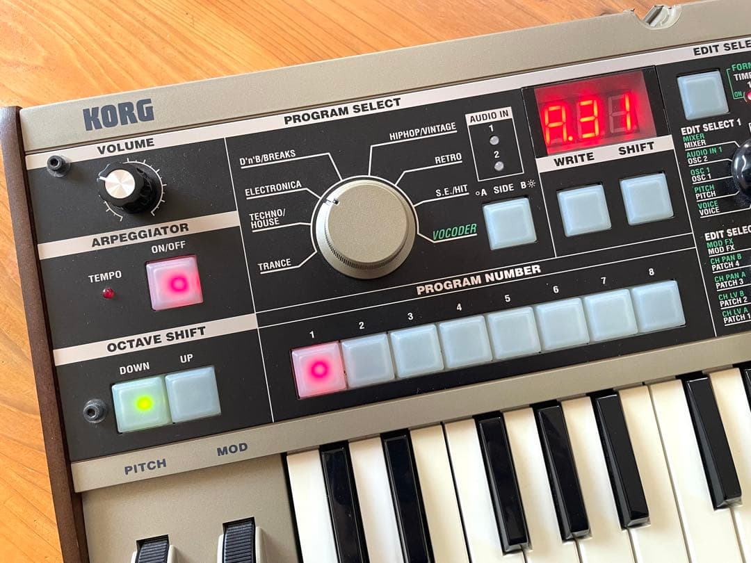 (専用ケース付属) KORG microKORG シンセサイザー 動作確認済み