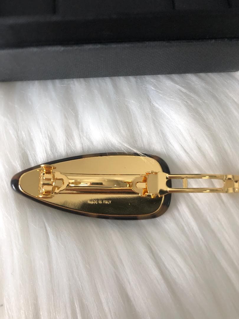 レオパート　ヘアピン　ゴールドロゴ　ダークブラウン　綺麗　レディース　美品