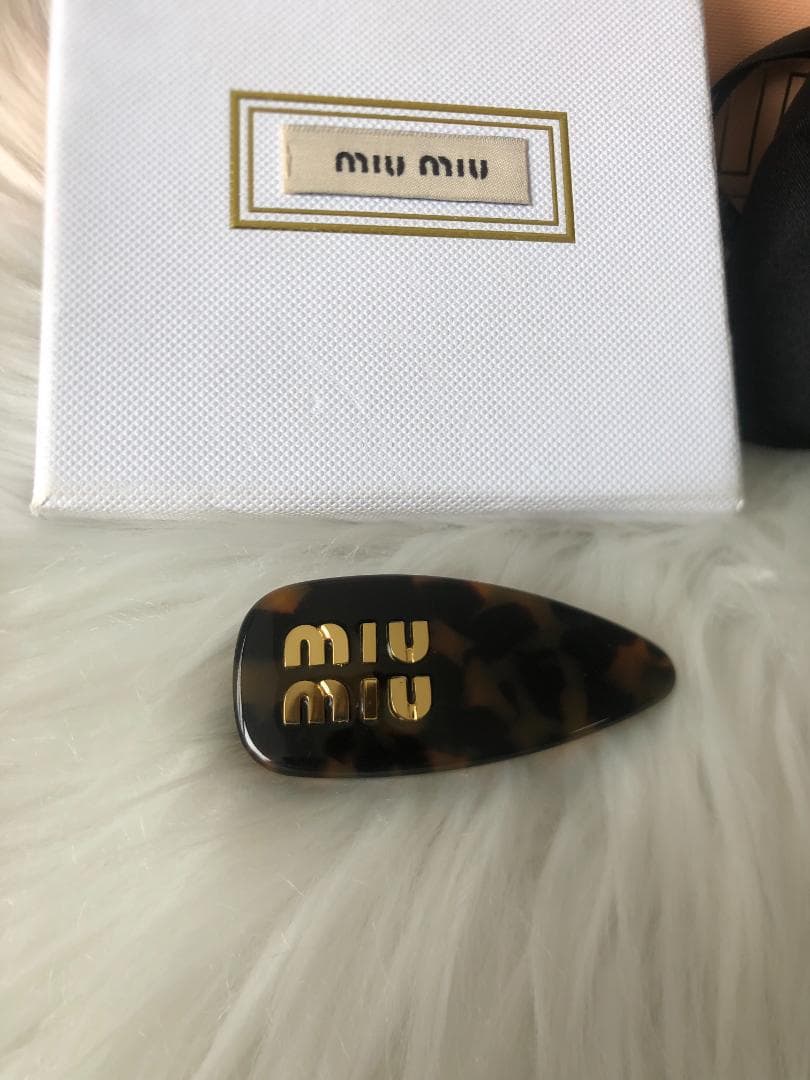 レオパート　ヘアピン　ゴールドロゴ　ダークブラウン　綺麗　レディース　美品