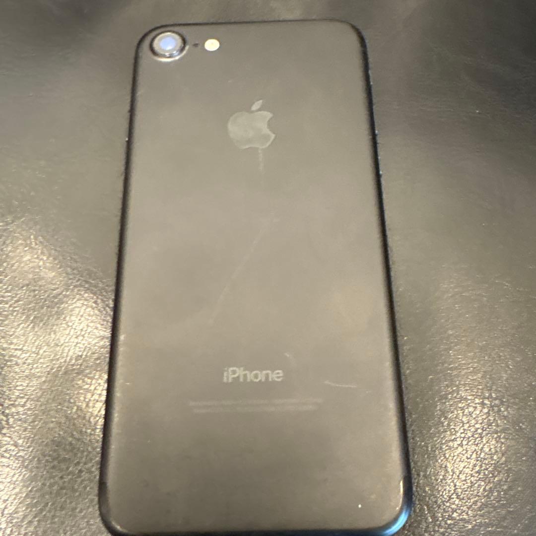 Apple iPhone 7 ブラック