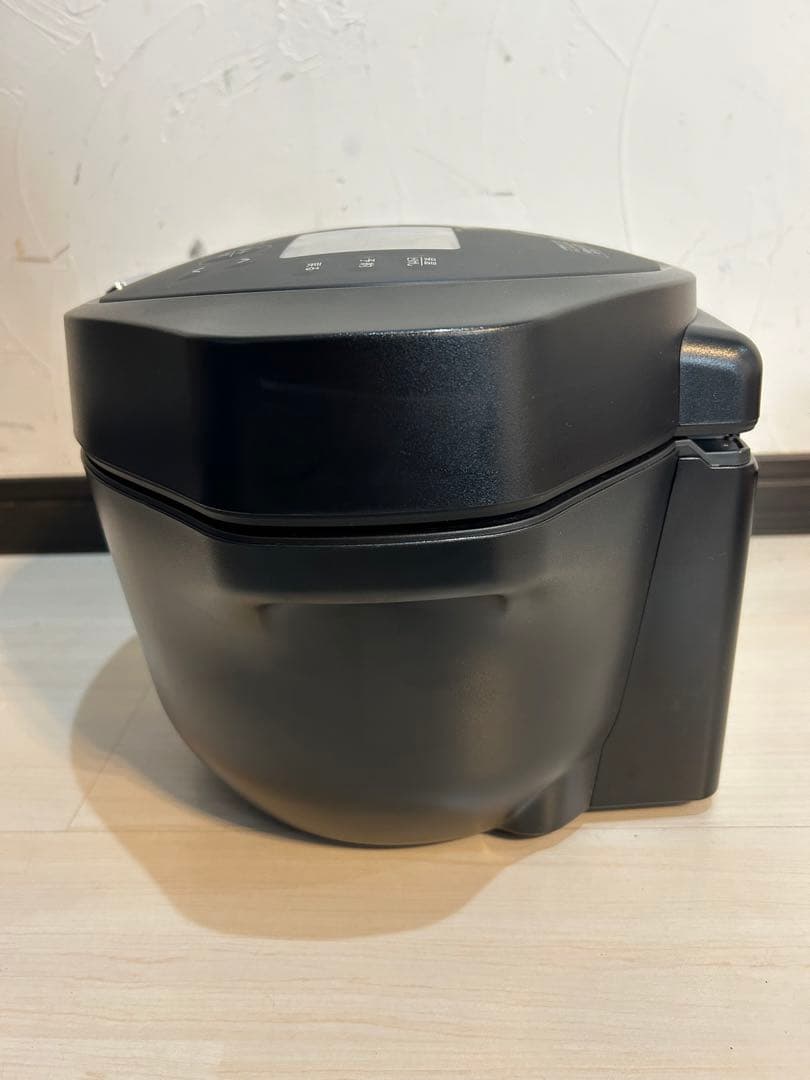 SHARP ヘルシオ 水なし自動調理鍋 KN-HW16G シャープ