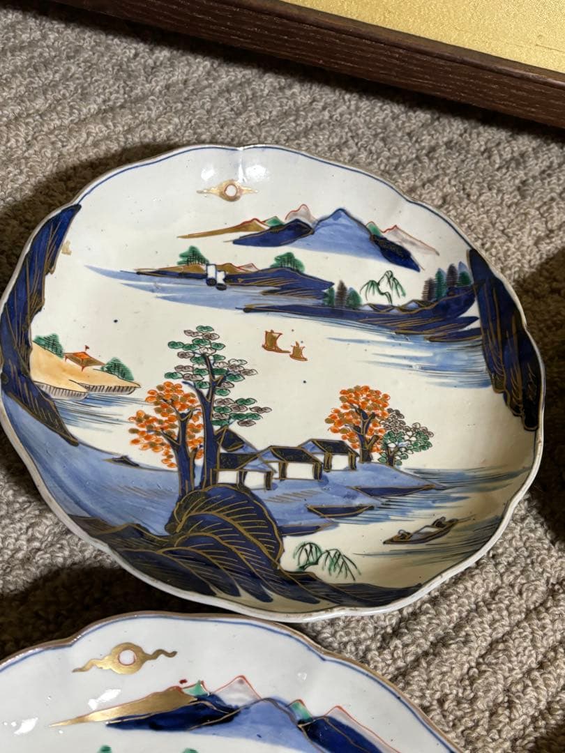 古伊万里 染付 金彩 色絵 金欄手山水図 輪花 24cm 中皿 江戸後期