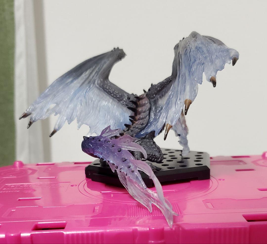 モンスターハンター　モンハン　　ゼノジーヴァ(臨界状態)　フィギュア