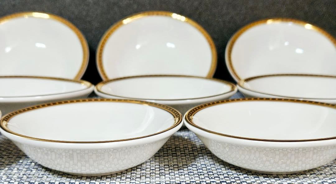 タイ製　老舗高級食器メーカ　PATRA社　金彩縁取　径10.0cm　ボール10客