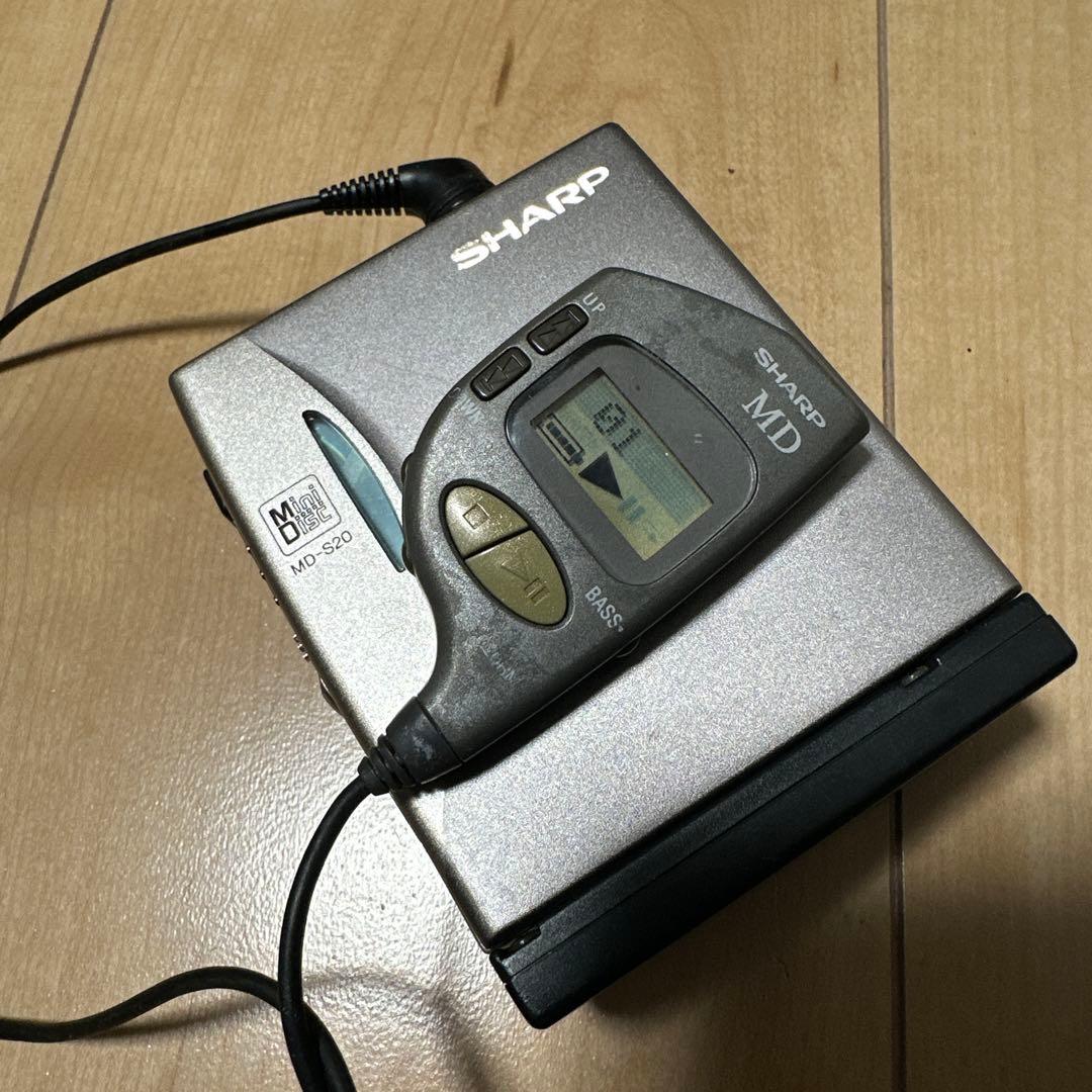 実働　SHARP ポータブルMDプレーヤー シルバー