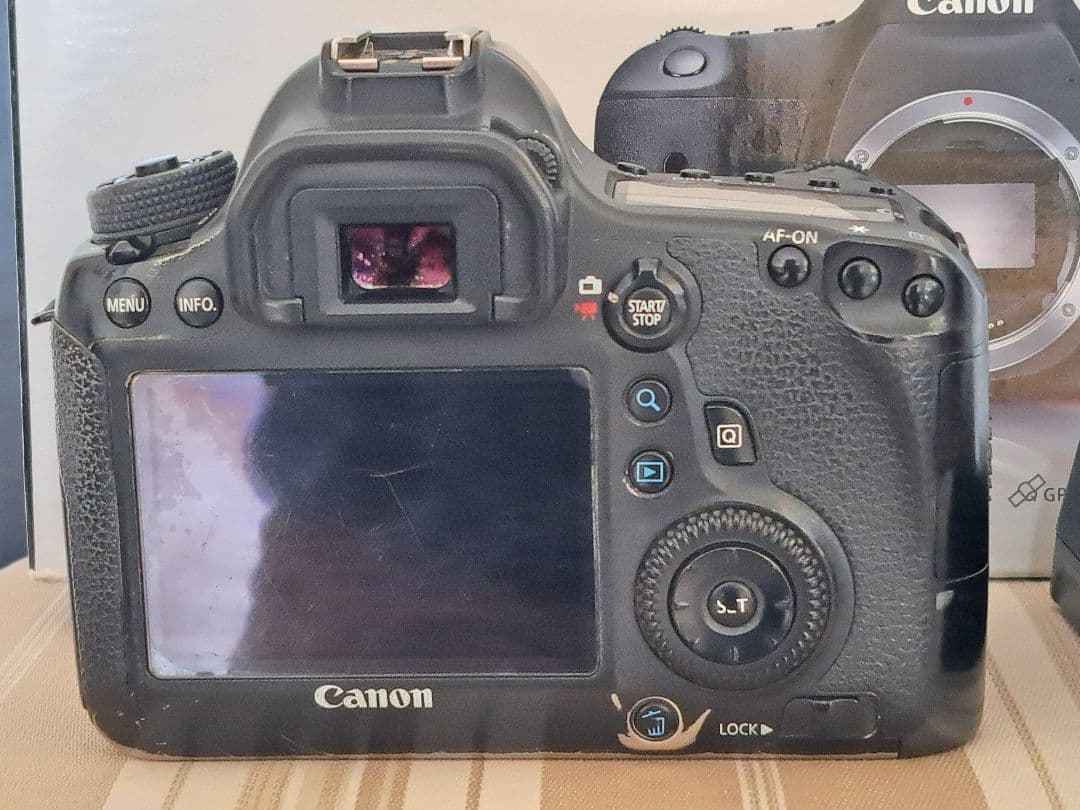 Canon eos 6d 一眼レフカメラ