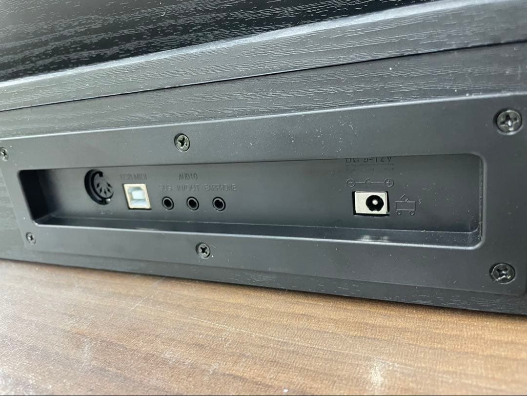 電子ピアノ88鍵盤　木目調ボディ　給電タイプ　ブラック