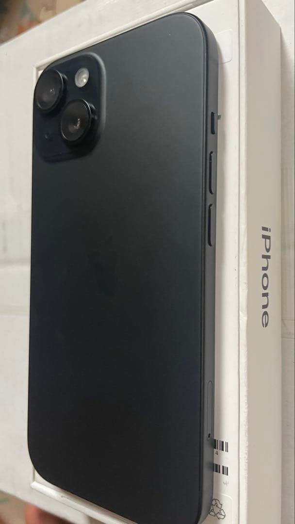 超美品 iPhone 15 128GB 黒 SIMフリー動作確認済 付属品完備