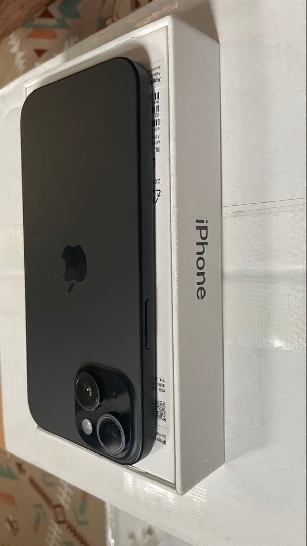 超美品 iPhone 15 128GB 黒 SIMフリー動作確認済 付属品完備