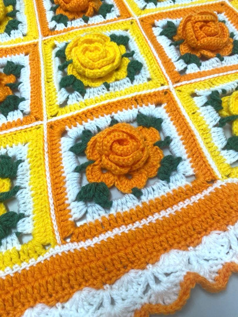 バラのグラニースクエア＊モチーフ、マルチカバー、ブランケット、ハンドメイド